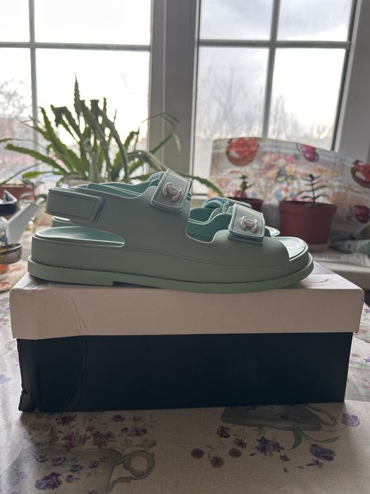 Продаю, Сандали CHANEL