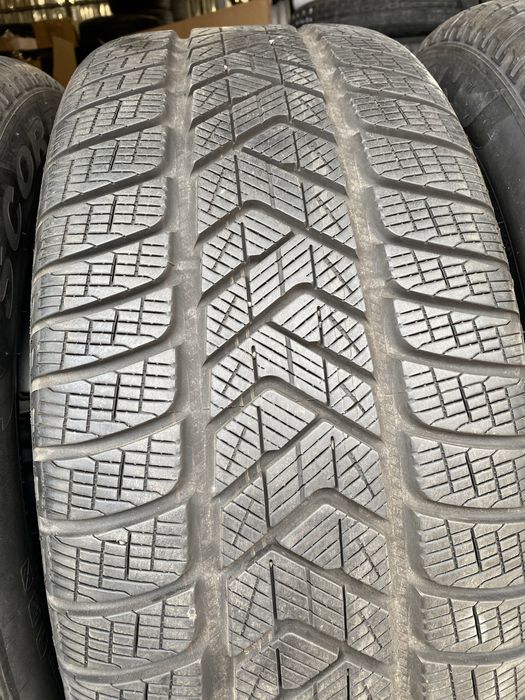 255/50/19 Пирели Зимни