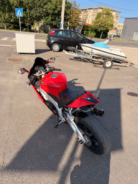 Aprilia RSV4 APRC