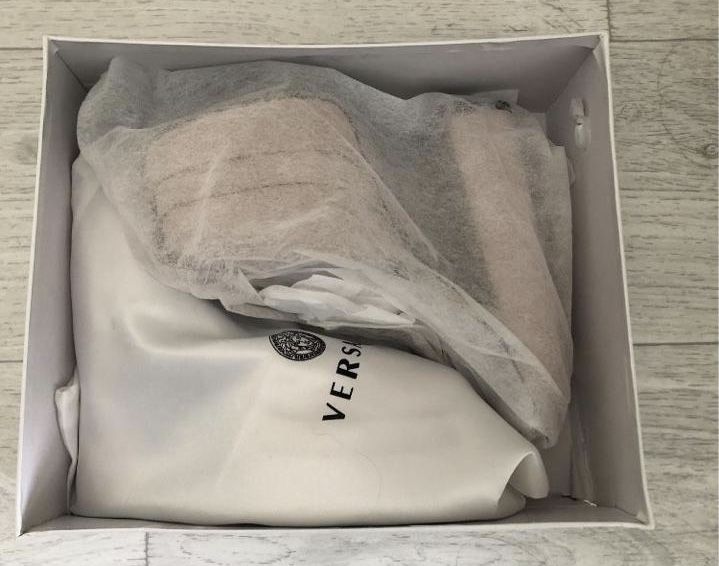 VERSACE оригинал туфли.37 размер.