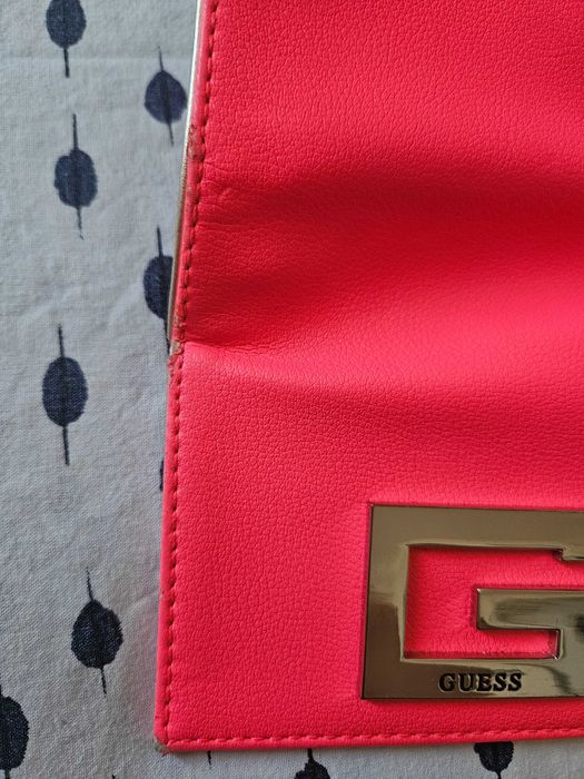 Guess дамско портмоне