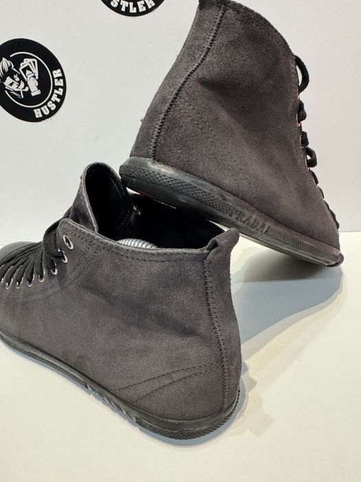 Сникърси PRADA.Номер 38