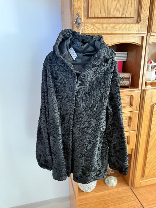 Haină scurtă de blană de miel