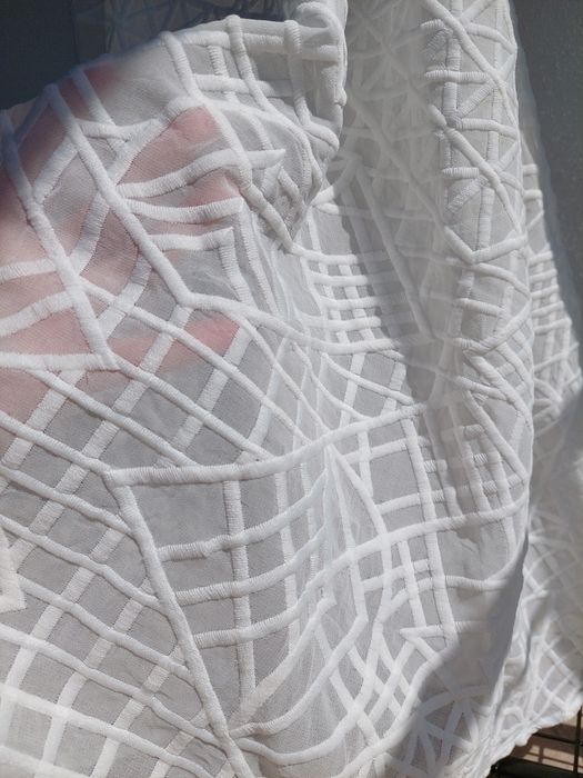 Бяла  елегантна рокля