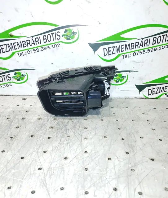 Grila ventilatie bord dreapta Renault Espace 2018 2.0 dCi EDC (160 hp)