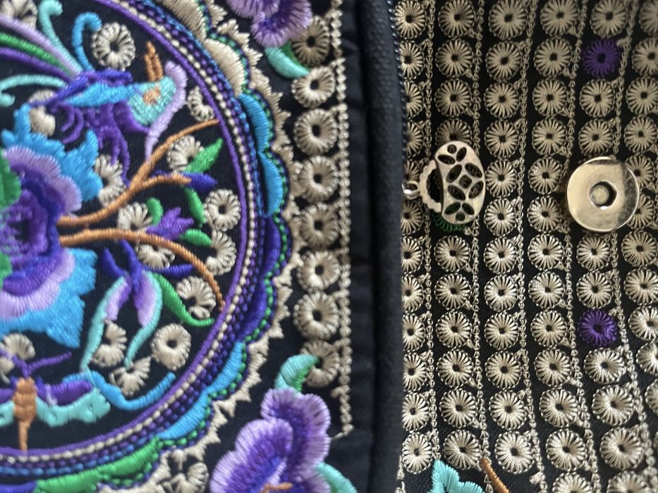 Rucsac brodat  motive traditionale