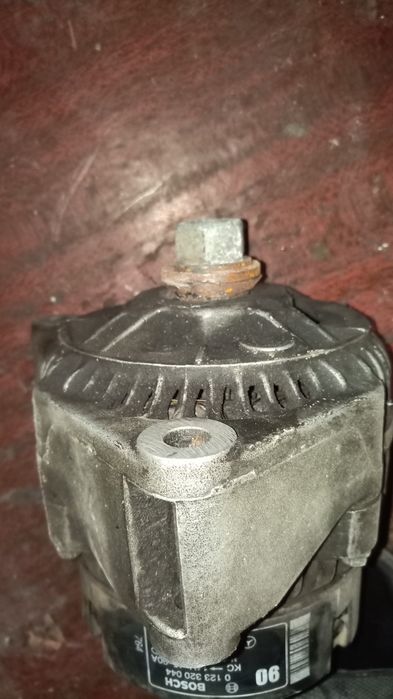 Продам рабочий генератор Мерседес w210 без шкива