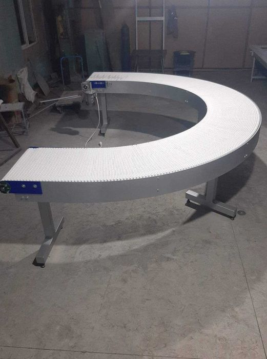 Поворотный конвейер
