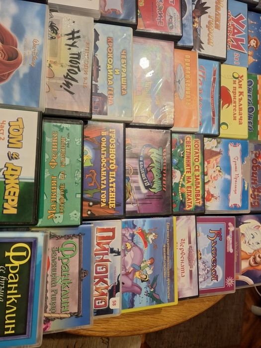 Видеокасети и DVD