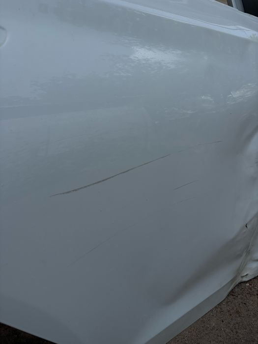 Продам заднюю правую дверь