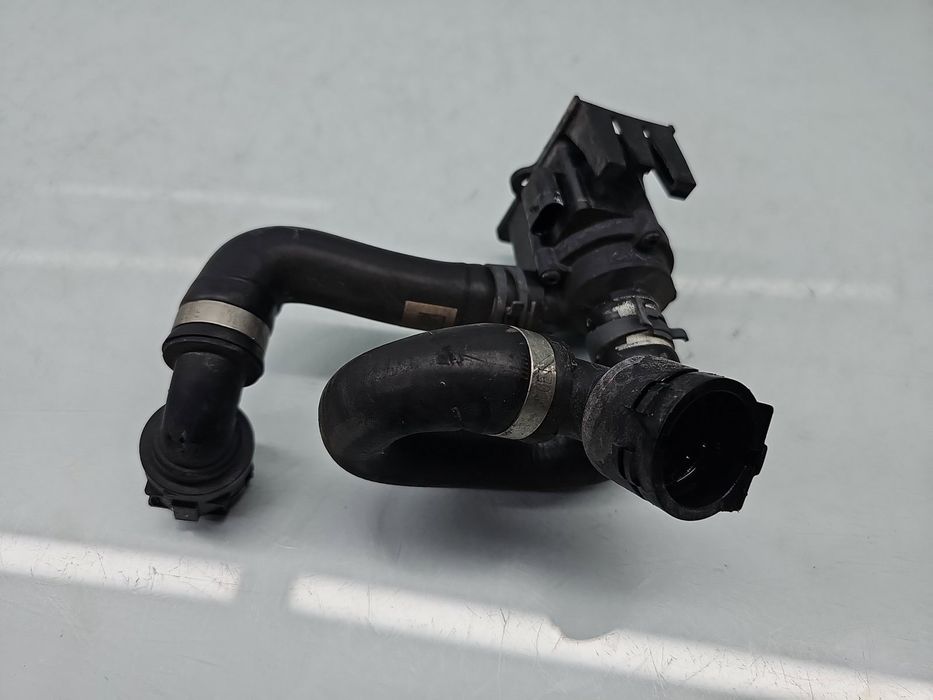 Pompa recirculare apa AUDI A6 (4G5, C7) [Fabr 2011-2017] 06H121601N 3.