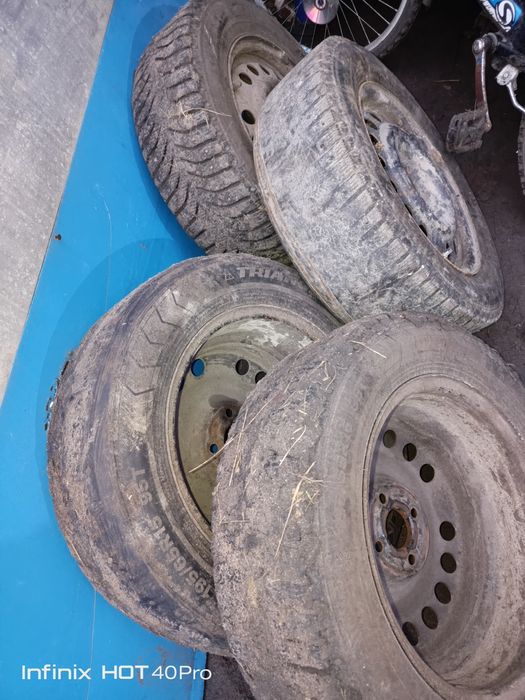 Продам колеса зимние