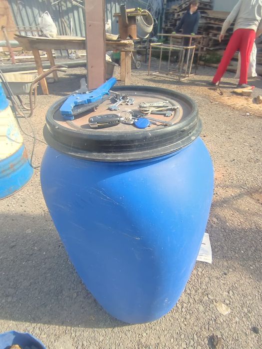 Продам бочку для воды