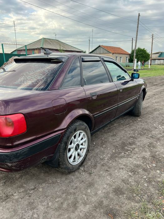 Продам Ауди 80 б4