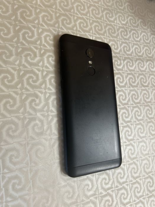 Телефон Readmi 5 plus