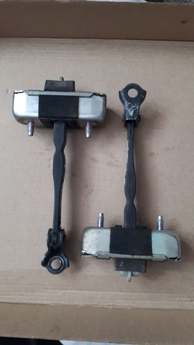 Ограничители дверные Toyota Prado