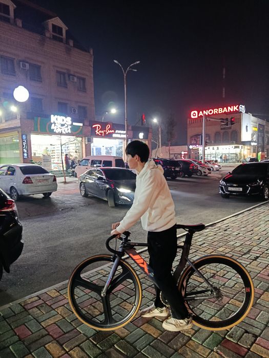 Velosiped sotiladi Andijon shaxarda.