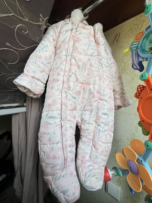 Зимний комбенизон фирменный 3-6 месяца