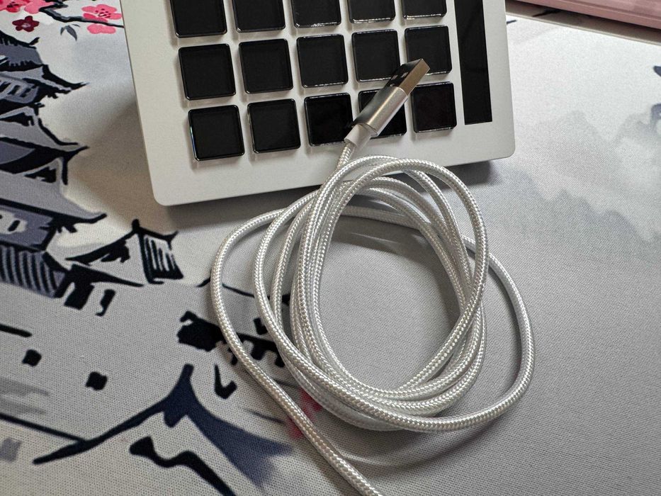 Продам Stream Dock (панель макро-кнопок для стрима и работы)