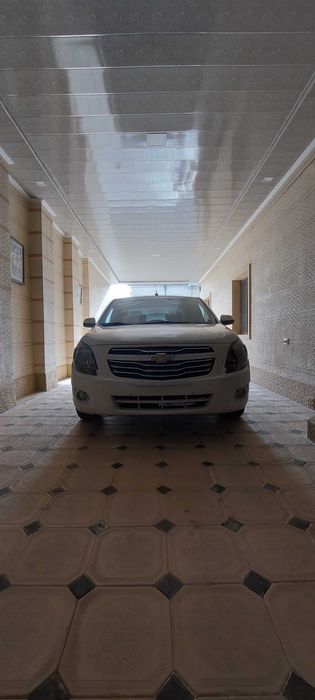 Кобальт LTZ люкс 2015й механика сотилади.