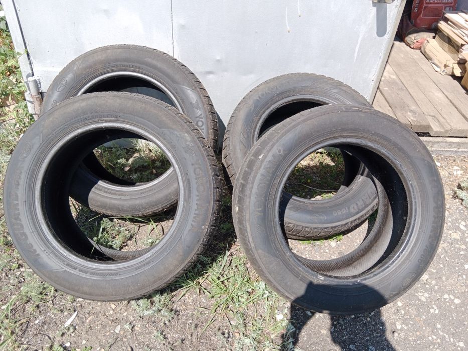 Продам срочно  шины YOKOHAMA