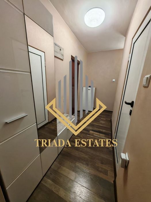 Уютна и стилно обзаведена гарсониера в жк.Изгрев. КЛЮЧ в Офиса