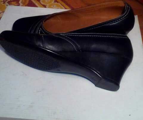 Pantofi piele noi