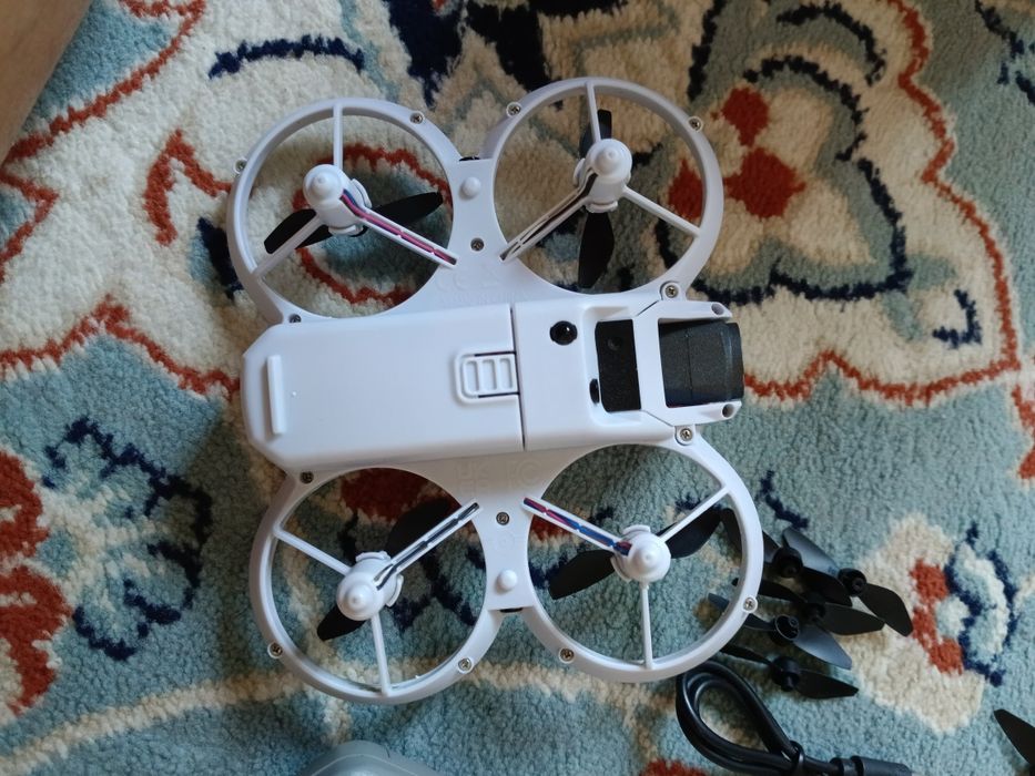 Продам дрон для детей
