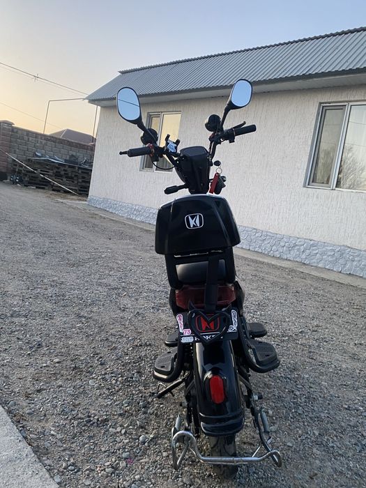 Скутер     Hoken.