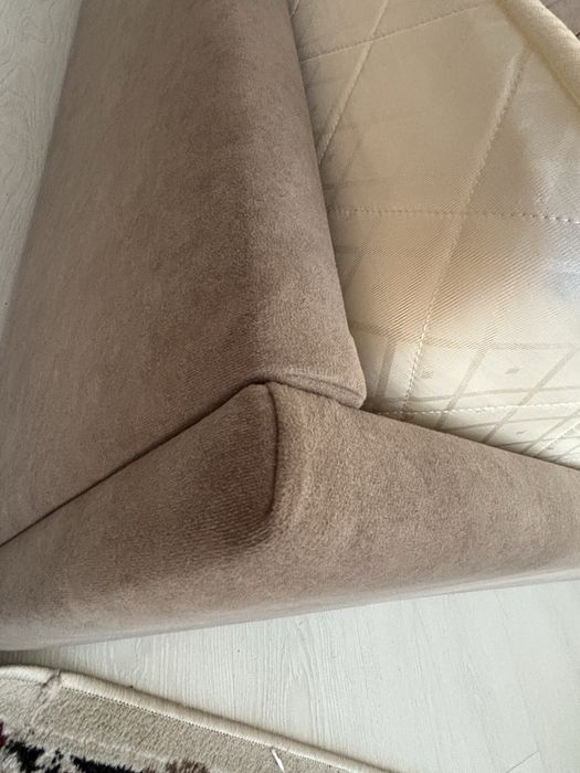 Кровать двуспальная с матрасом