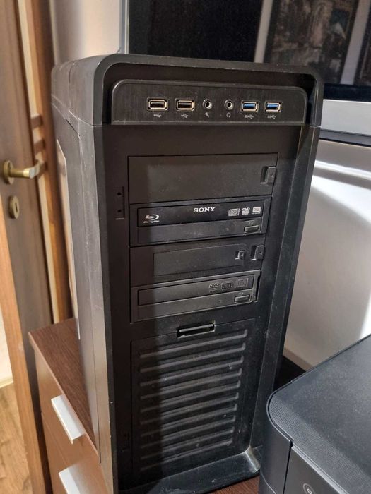 Pc i7 4790k sursa 850 80+ GOLD