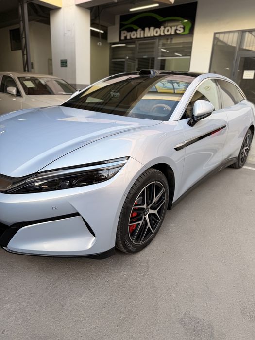 Byd Han L Xan L 2,7 sec 100