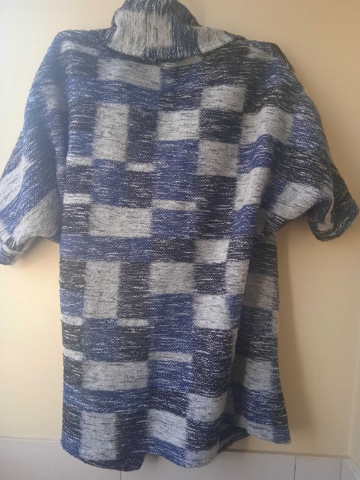 Дамска връхна дреха - поръчково ушита