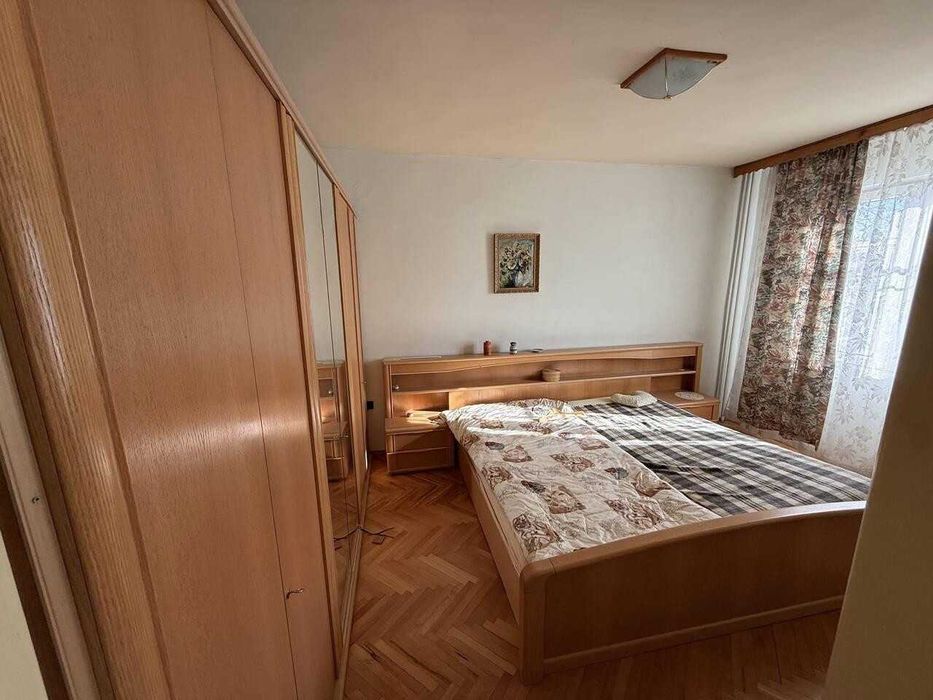 Продава се Тристаен апартамент в Пловдив, Христо Смирненски - 92 кв.м за 743 €/кв.м - Снимка #3