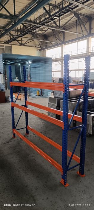 Стеллаж складского хранения