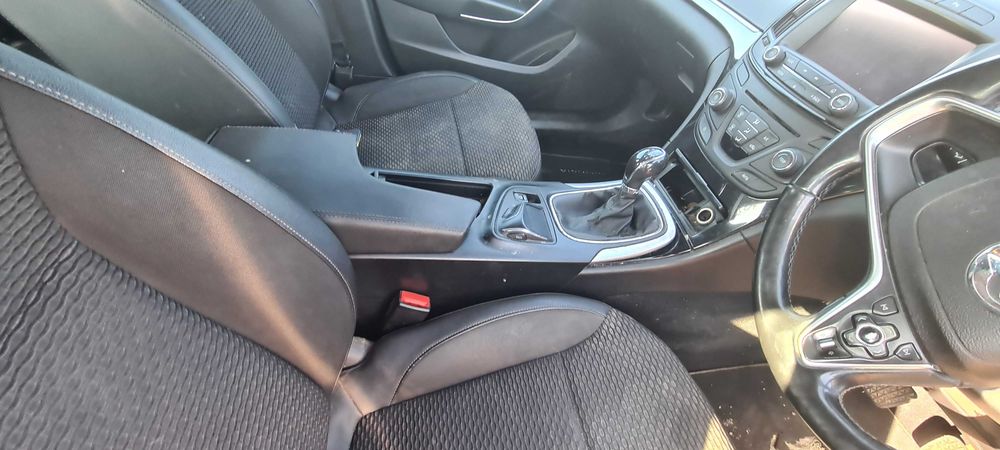 Opel insignia, на части.