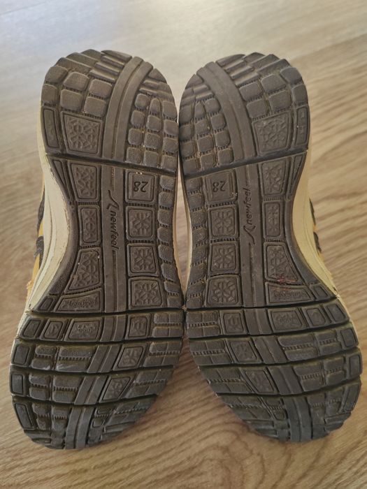 Adidași Decathlon 28