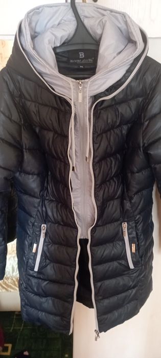 Продам женскую куртку