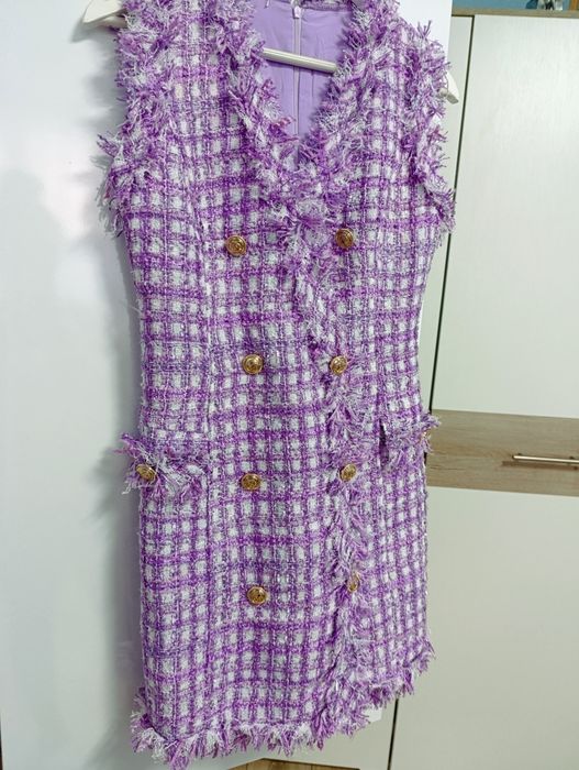 Нова  с етикет! Разкошна лилава рокля букле