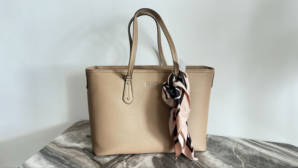 Geantă Liu Jo Tote Bej – Set Complet (Eșarfă + Dustbag) – Preț Redus