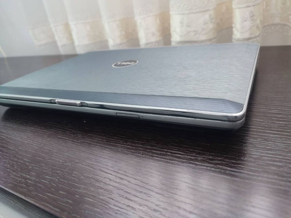 Dell Latitude E6420 i3-2350M 4GB ram 250gb hdd
