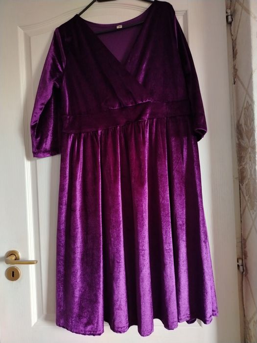 Rochie mov din catifea