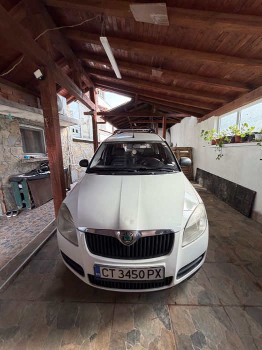 Продава се Шкода Практик