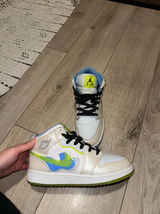 Маратонки Nike Air Jordan Mid 1 SE GS