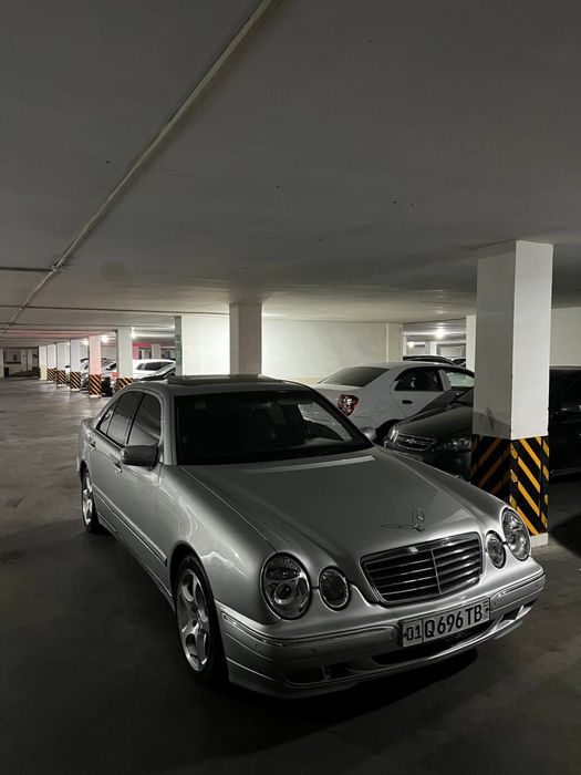 Mercedes benz  W210 restlying 3,7l 2001год