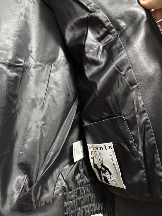 черная куртка ERD