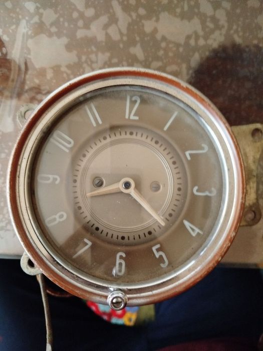 Часы от автомобиля Победа.1951 год 12 вольт