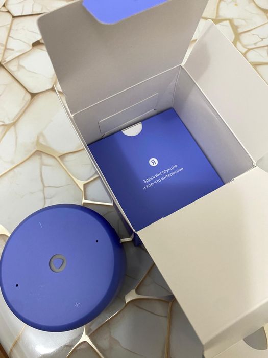 Продам Яндекс станцию Алиса