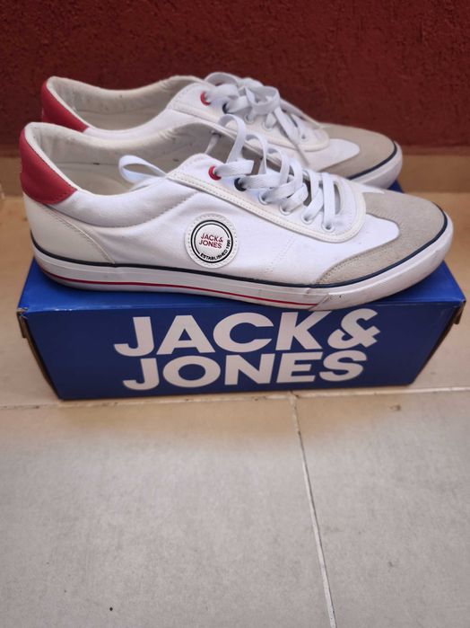 Елегантни спортни обувки Jack and Jones