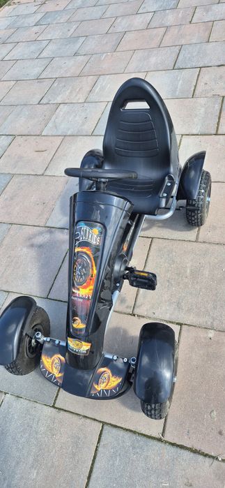 Kart cu pedale F618 Air negru Kidscare